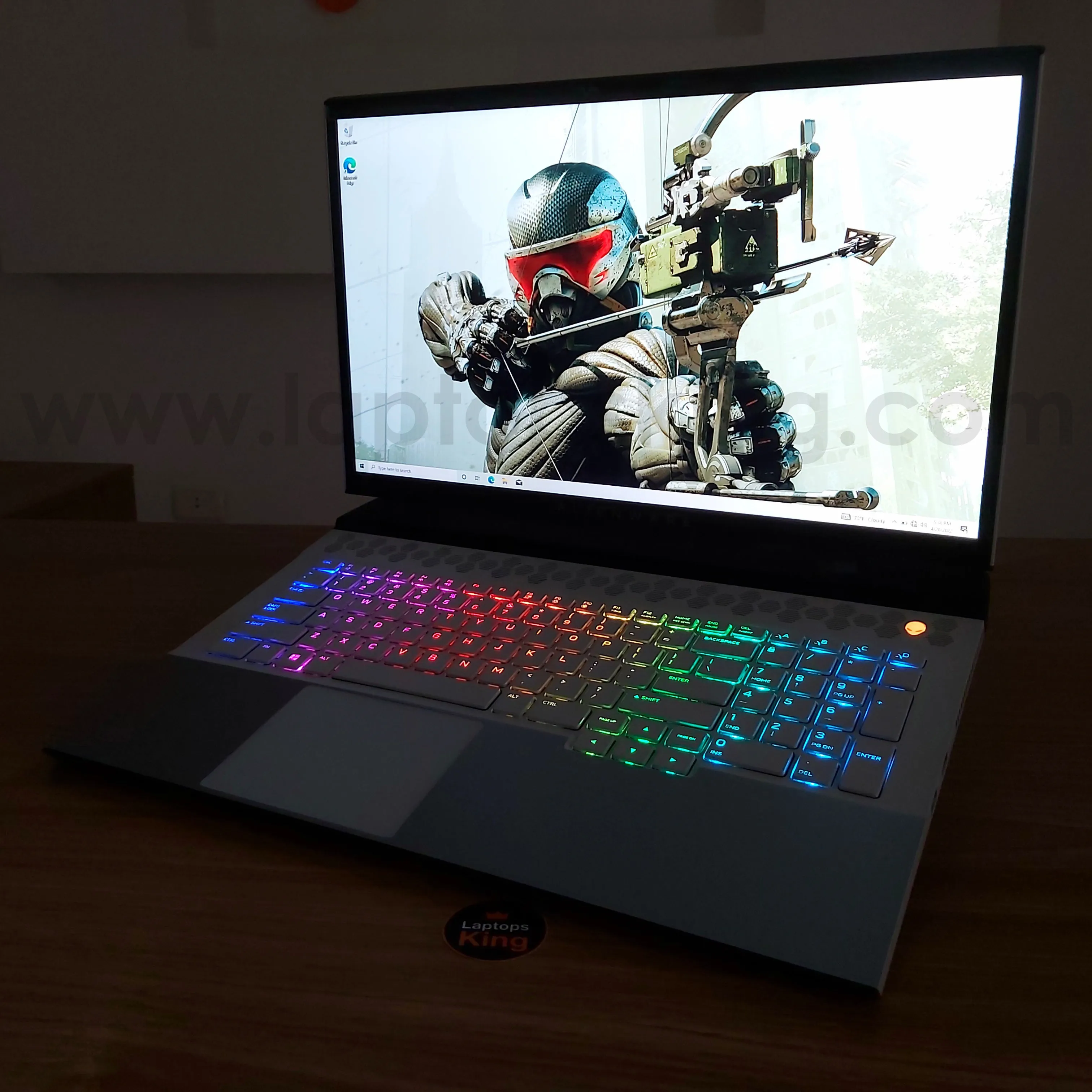 Alienware M17 i9-9980hk RTX 2080 17.3" 144Hz Gaming Laptop (Slightly Used Very Clean)