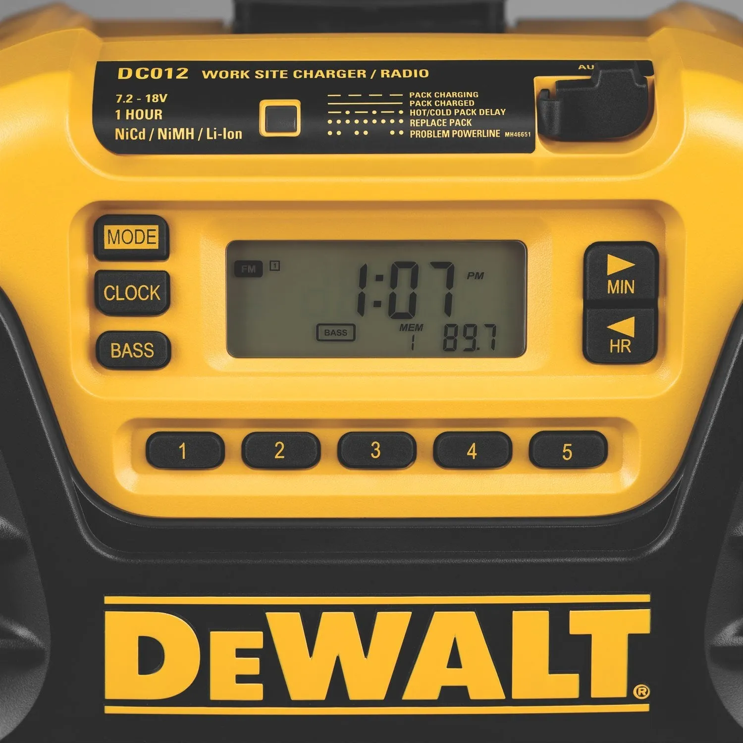 DEWALT 7.2V-18V Radio and Battery Charger (DC012)