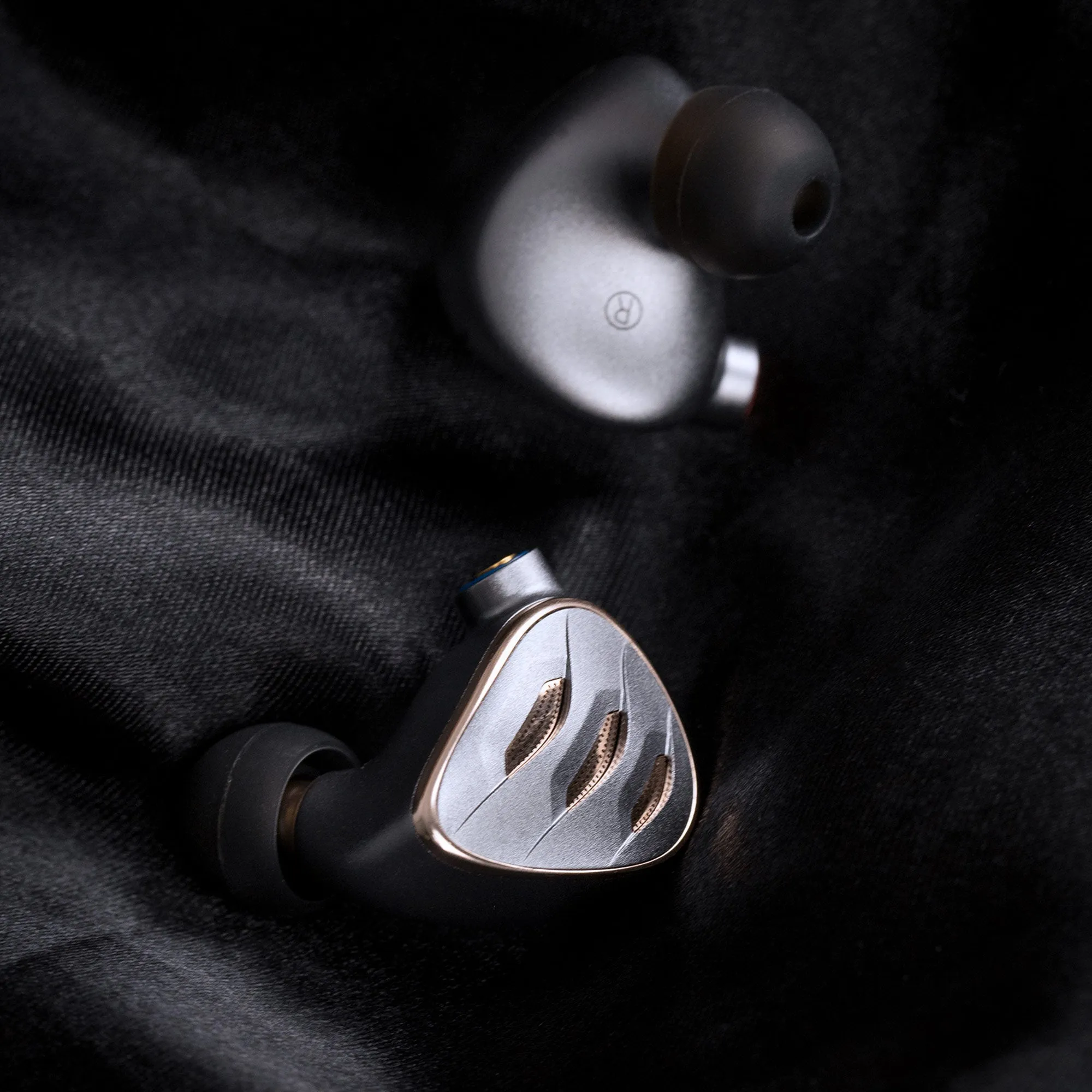 FiiO FH5s In Ear Headphones