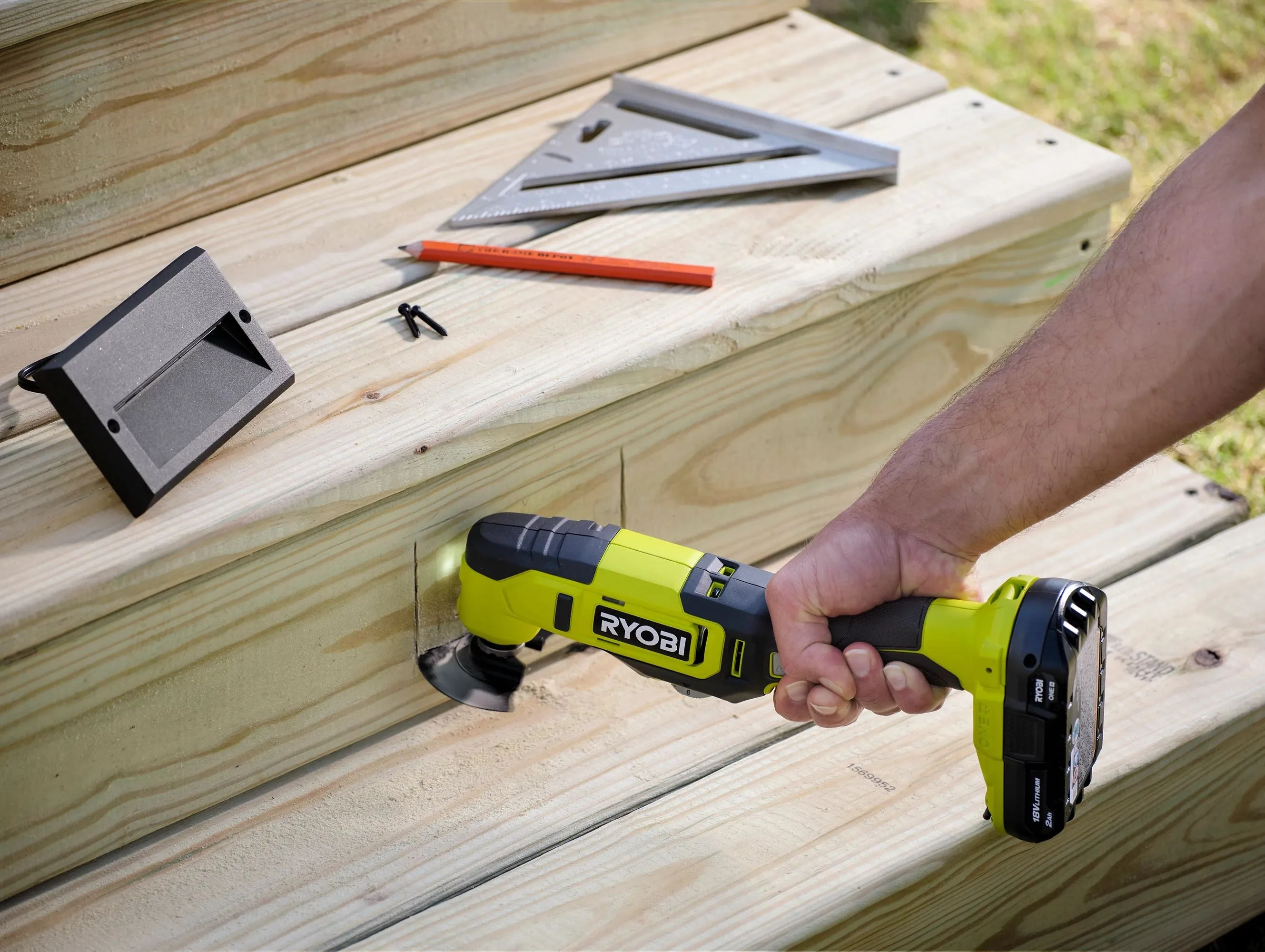 Open Box -  RYOBI ONE  18V Cordless Multi-Tool (Tool Only)