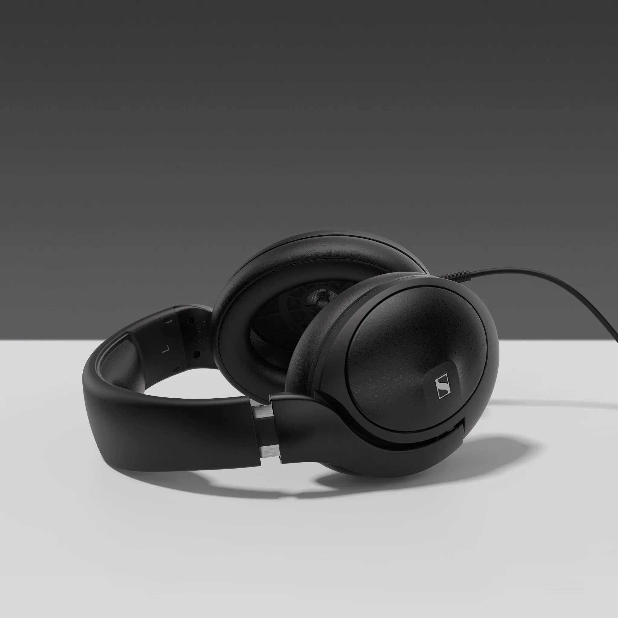 Sennheiser HD 620S | Closed-Back Dynamic Headphones